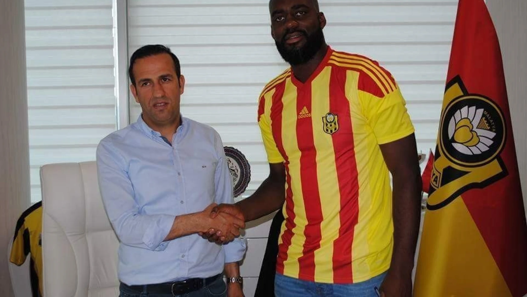 Evkur Yeni Malatyaspor, Farnolle ile 2 yıllık sözleşme imzaladı
