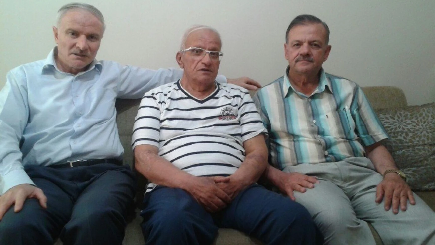Abacı'dan duayen gazeteci Raşit Kısacık'a geçmiş olsun ziyareti
