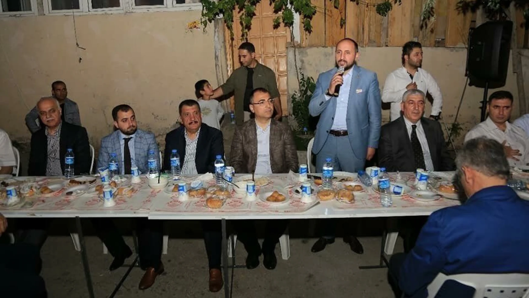 MTBB Genel Başkanı Karayel Malatya'da iftar programına katıldı
