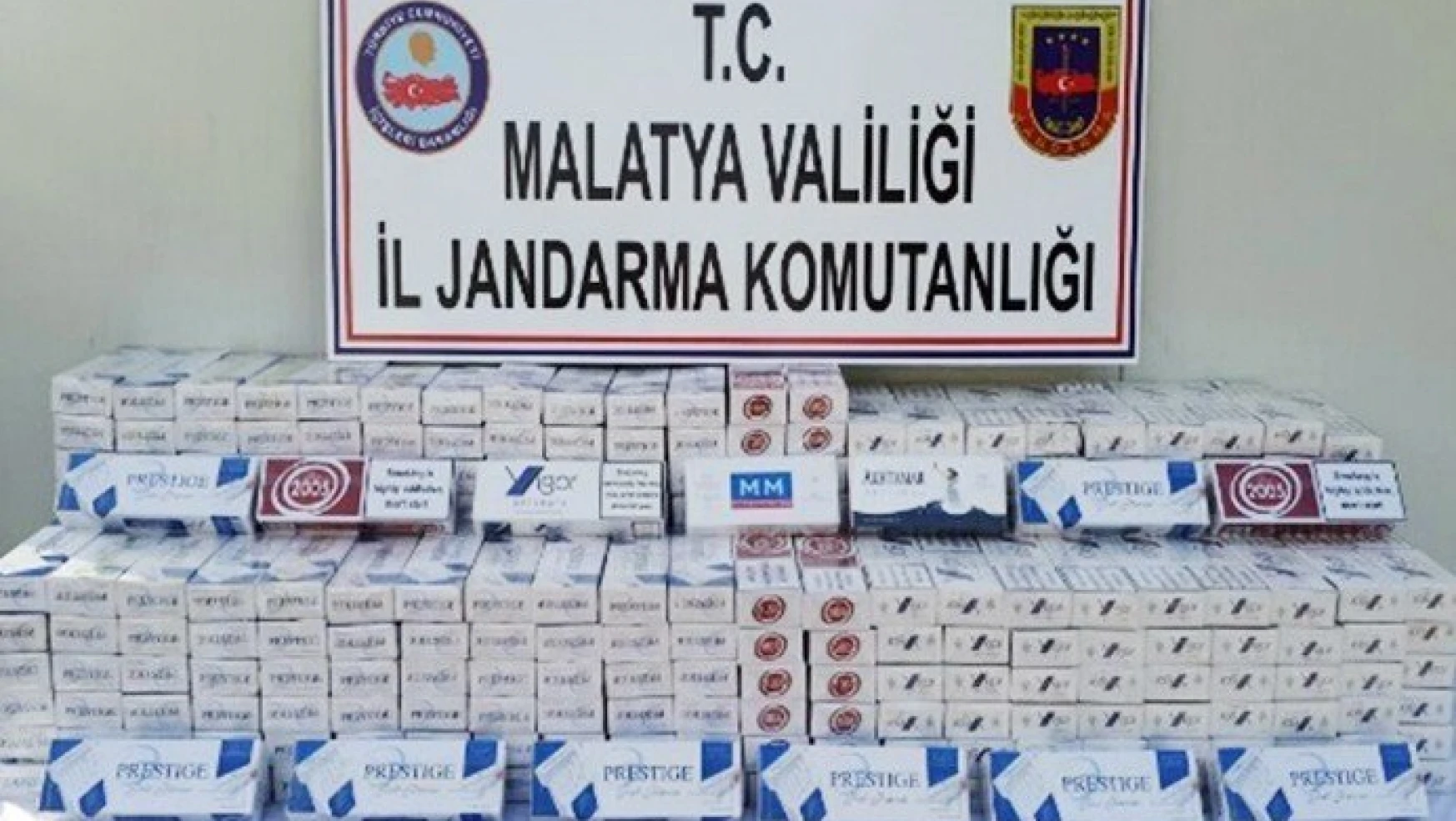Jandarma 5 bin paket kaçak sigara ele geçirdi
