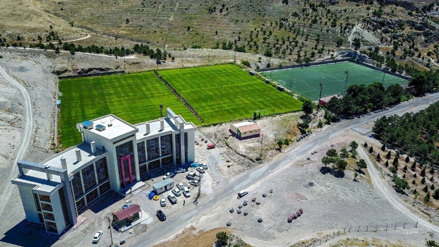 Evkur Yeni Malatyaspor'da tesislerin bakımına başlandı
