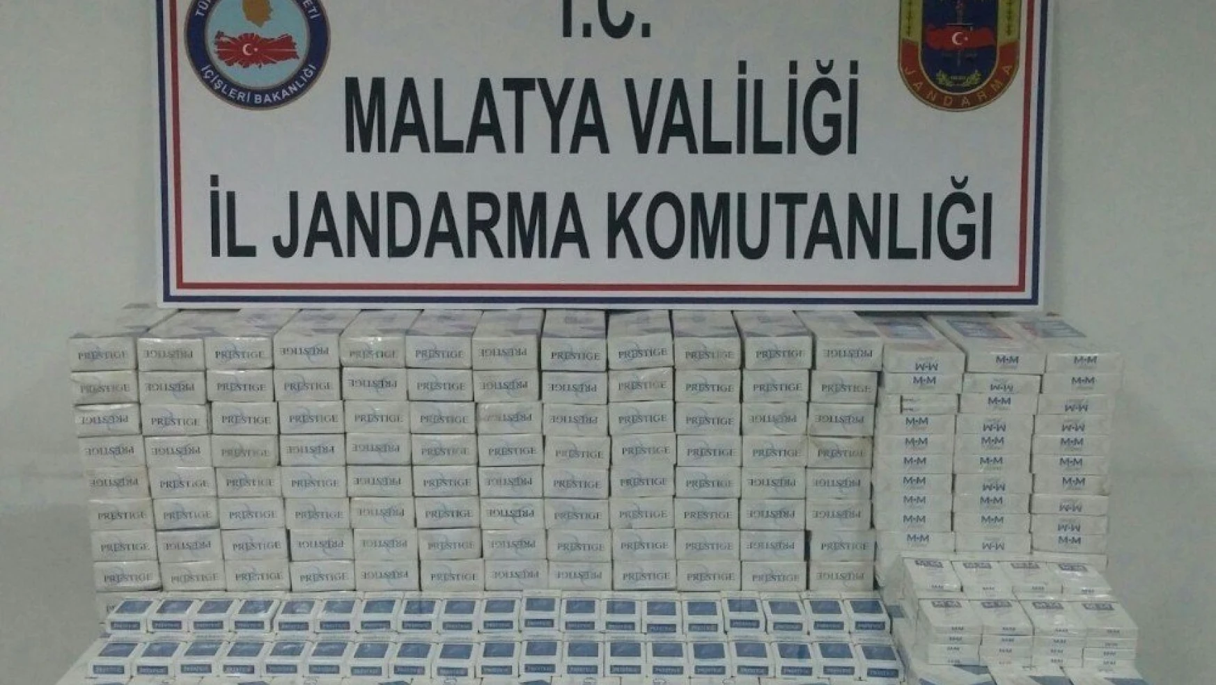 Malatya'da 2 bin karton kaçak sigara ele geçirildi
