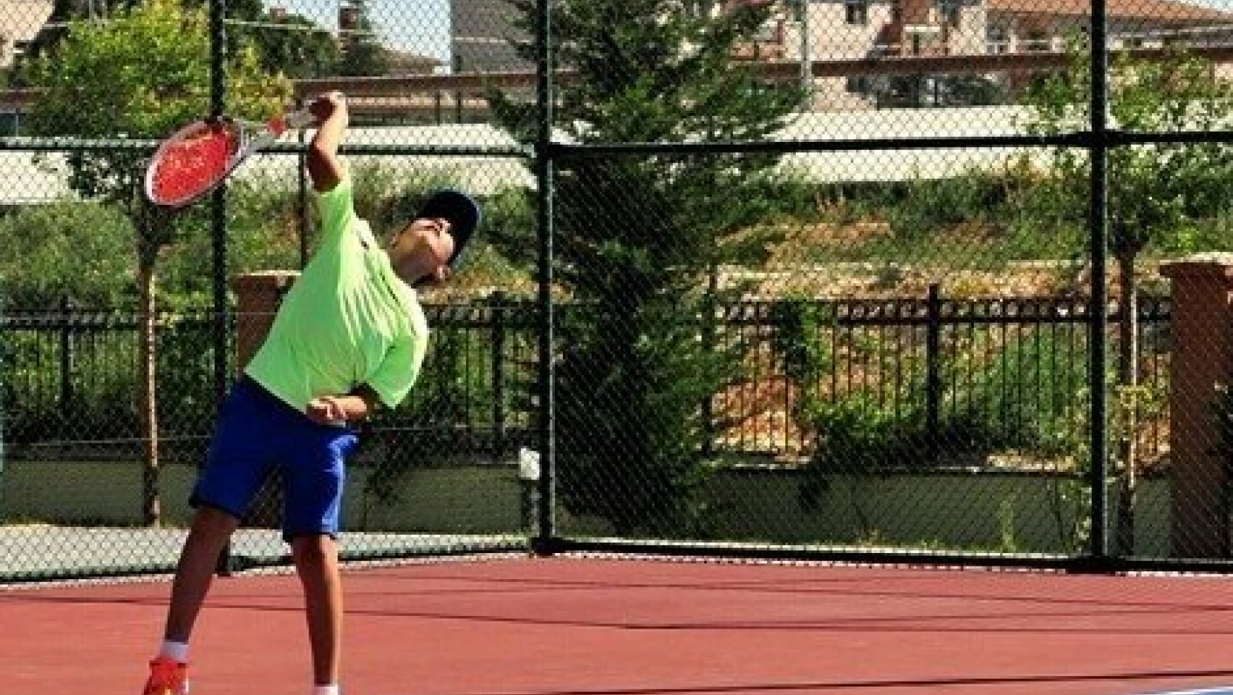 14 Yaş Yaz Kupası Tenis Turnuvası başladı
