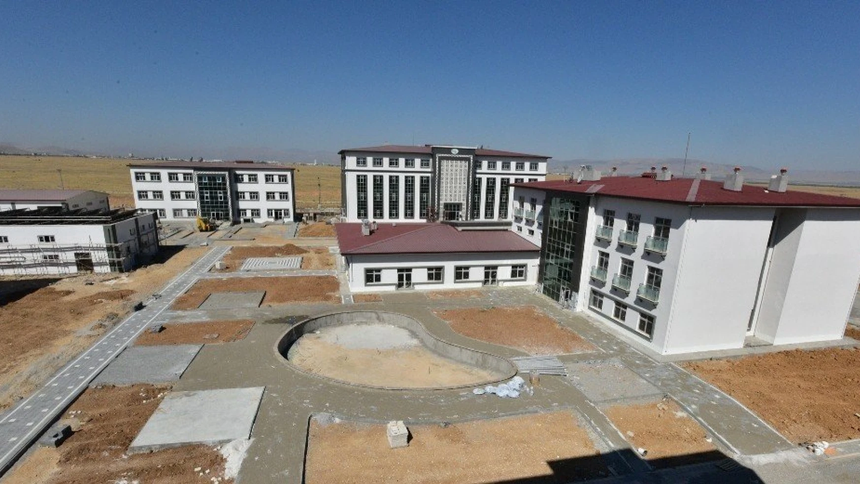 Başkan Gürkan, DSİ'nin yeni hizmet binasında incelemelerde bulundu
