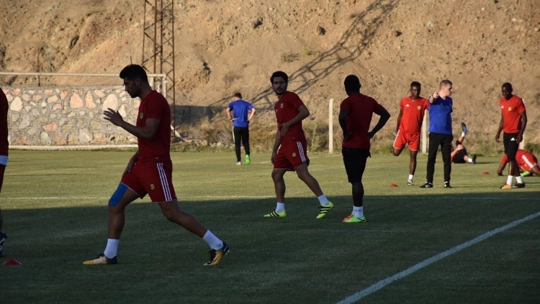 Evkur Yeni Malatyaspor'da Teknik Direktör Sağlam transfer istedi
