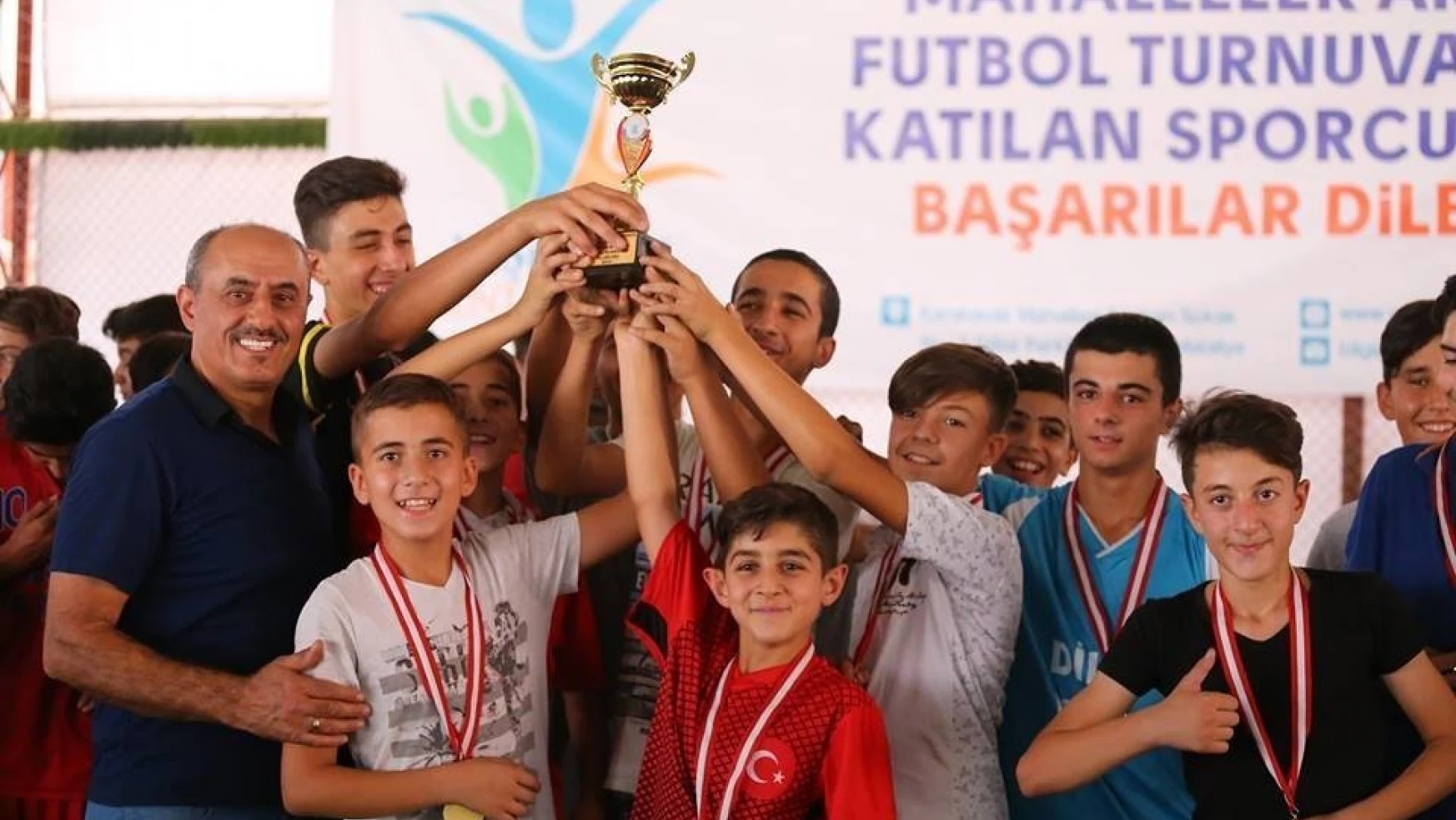 Mahalleler Arası futbol turnuvasında ödül töreni yapıldı
