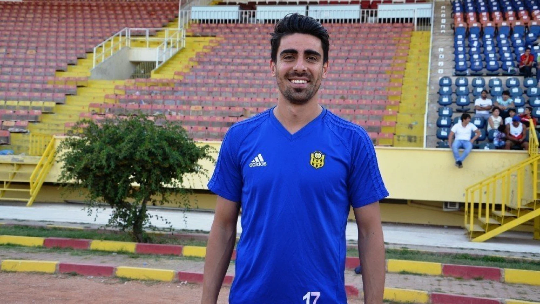 Issiar Dia: 'Fenerbahçe'de bulduğum şansı ve topu burada bulmam biraz zor'
