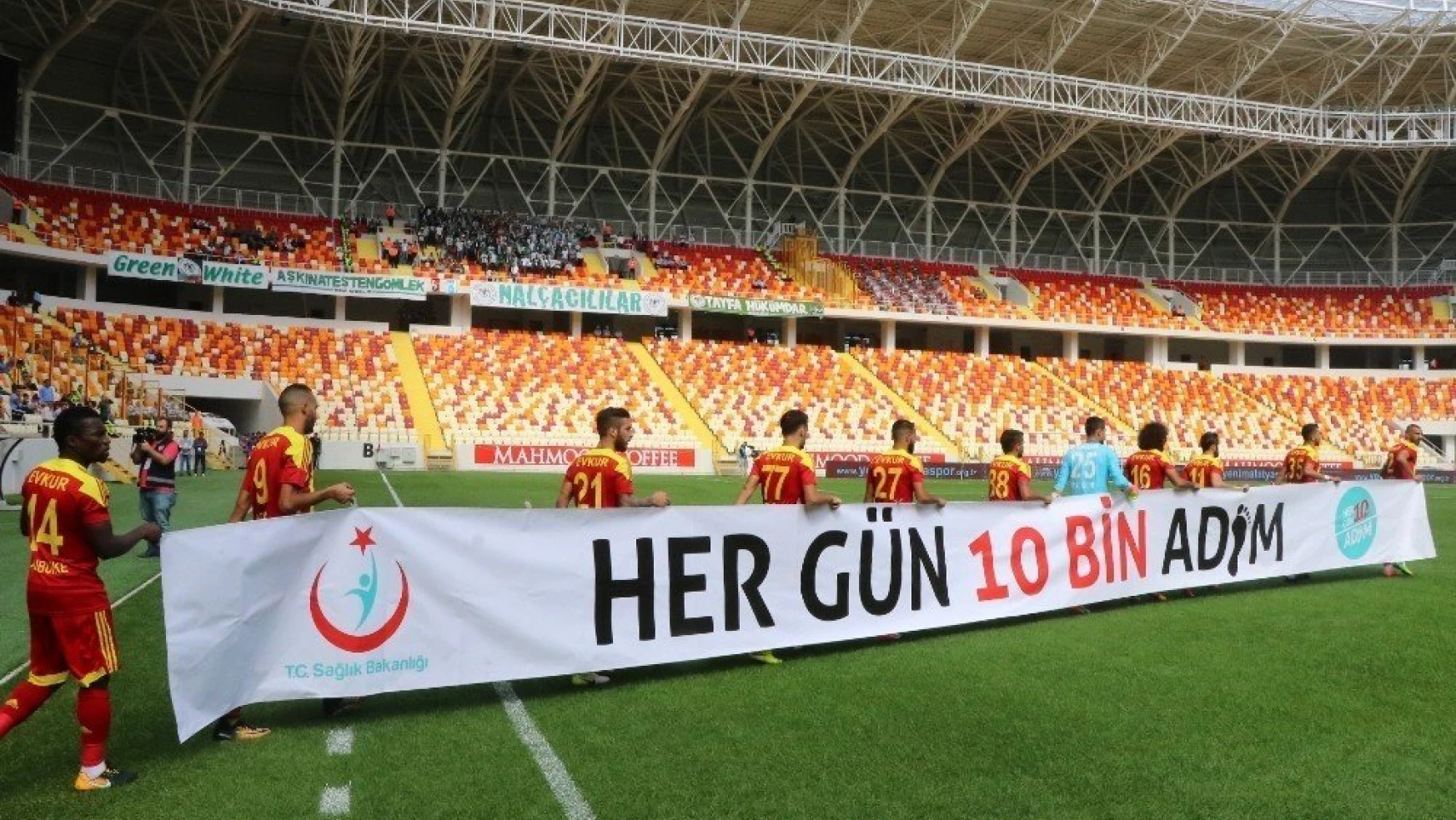 Süper Lig: Evkur Yeni Malatyaspor: 0 - Atiker Konyaspor: 1 (İlk yarı)
