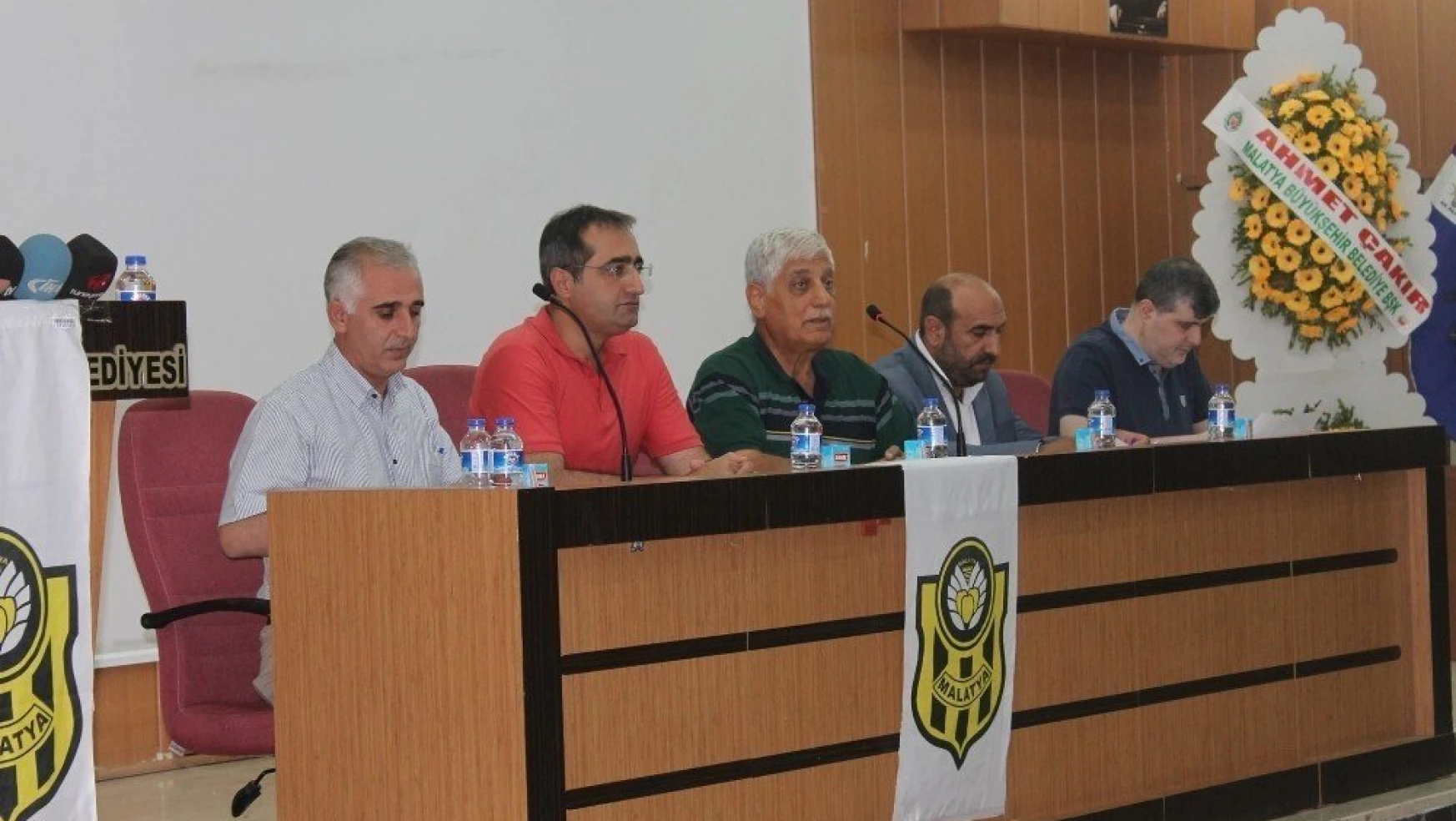E.Yeni Malatyaspor'da Divan Kurulu'nun toplantısından birlik ve beraberlik mesajı
