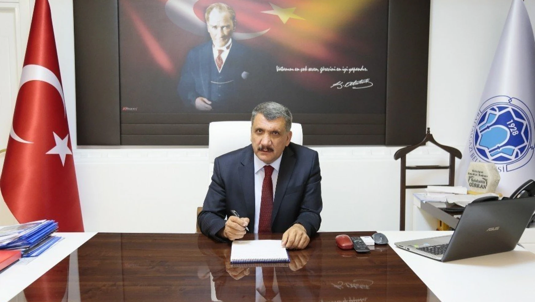 Başkan Gürkan Muhtarlar Gününü kutladı
