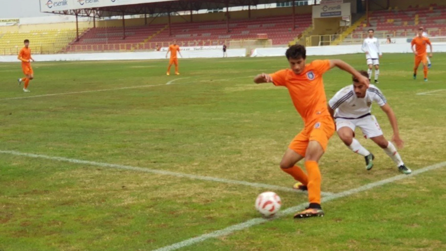 U21 Ligi'nde Evkur Yeni Malatyaspor, Medipol Başakşehir'e 2-1 mağlup oldu
