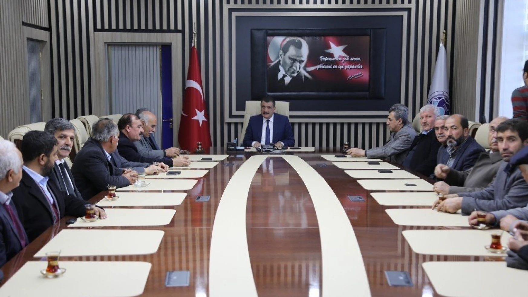Muhtarlardan Başkan Gürkan'a 'Hayırlı olsun' ziyareti
