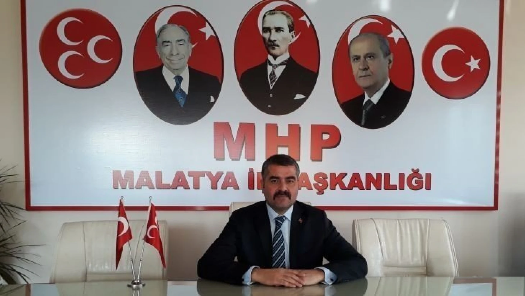 MHP İl Başkanı Bülent Avşar'dan Öğretmenler Günü mesajı
