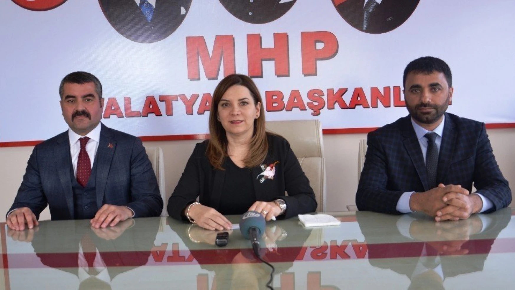 MHP İstanbul Milletvekili Erdem, il teşkilatını ziyaret etti
