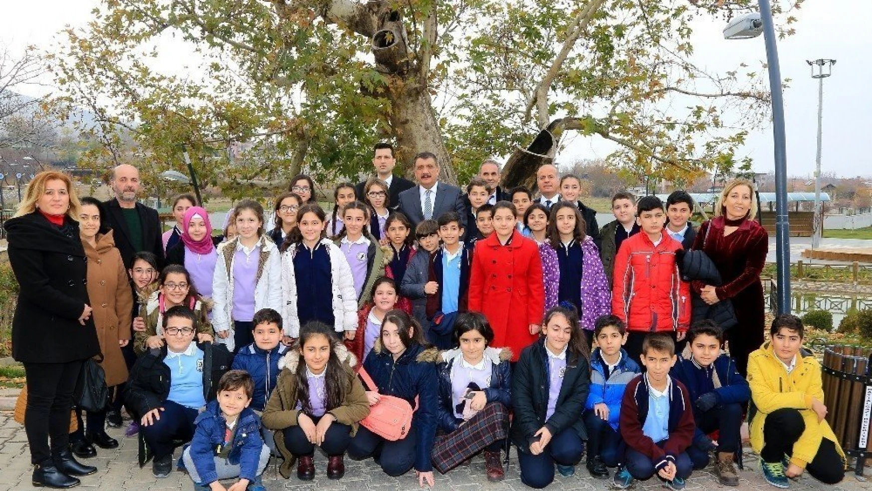 Başkan Gürkan, çevreye duyarlı öğrencilerle biraraya geldi
