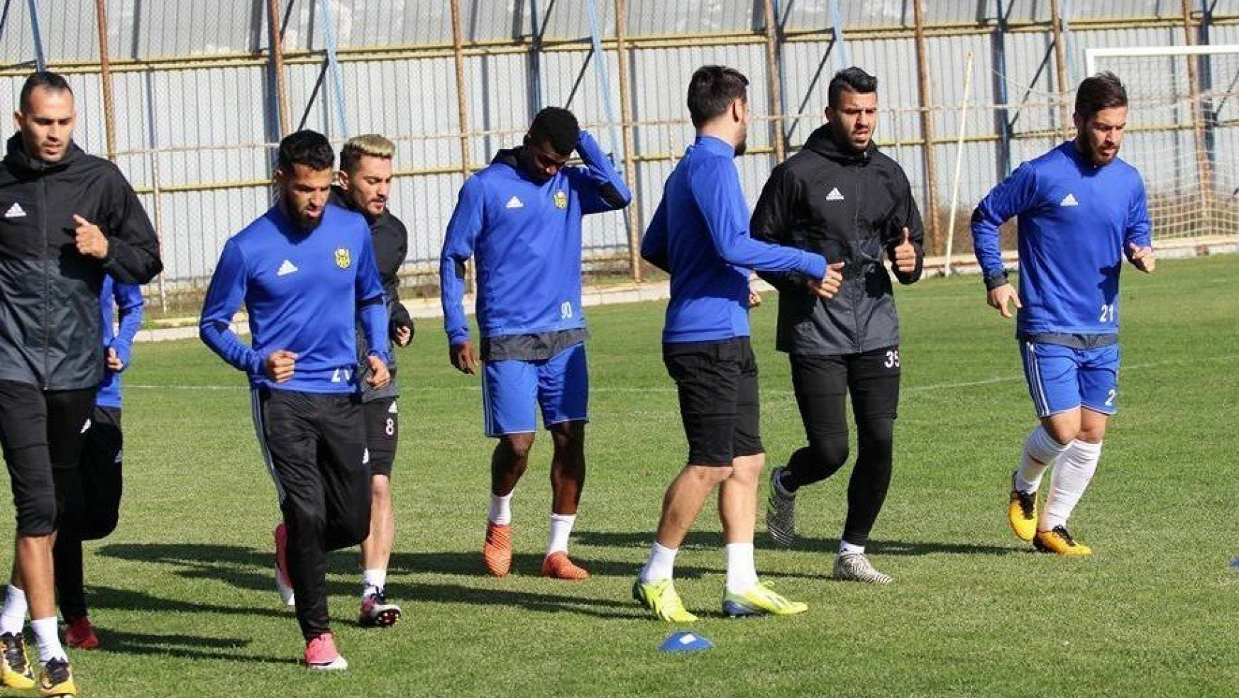 Evkur Yeni Malatyaspor, Akhisarspor maçı hazırlıklarını sürdürdü
