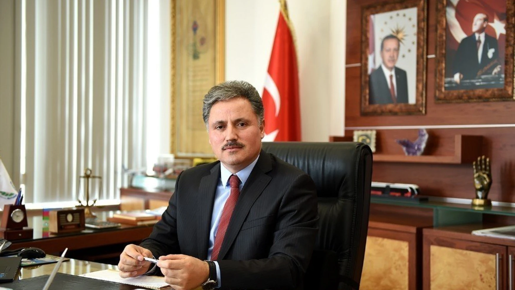 Belediye Başkanı Ahmet Çakır'dan 3 Aralık mesajı
