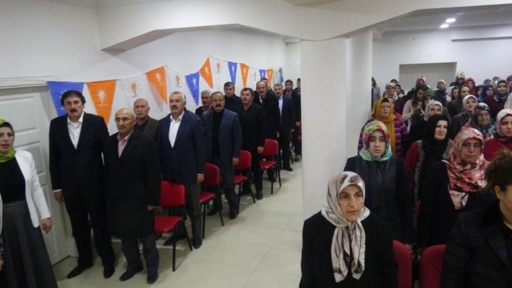 Doğanşehir Ak Parti Kadın Kolları yeni başkanını seçti
