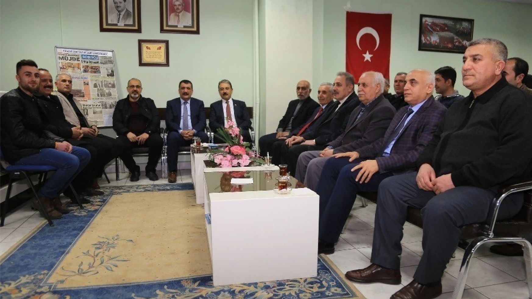 Başkan Gürkan esnaf odalarının temsilcileri ile bir araya geldi
