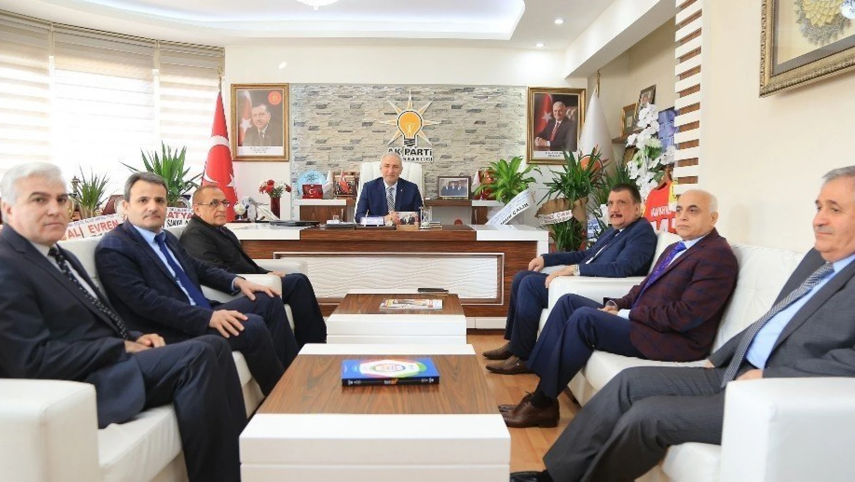 Başkan Gürkan'dan, Kahtalı'ya hayırlı olsun ziyareti
