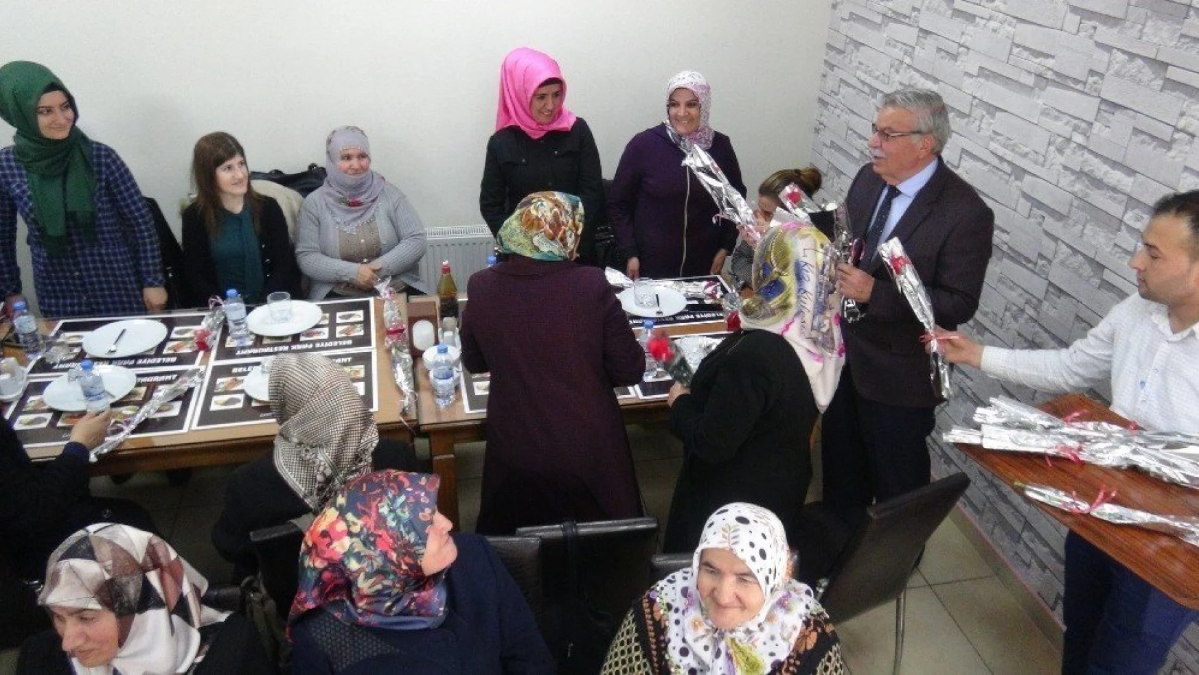 Doğanşehir'de Kadınlar Günü kutlandı
