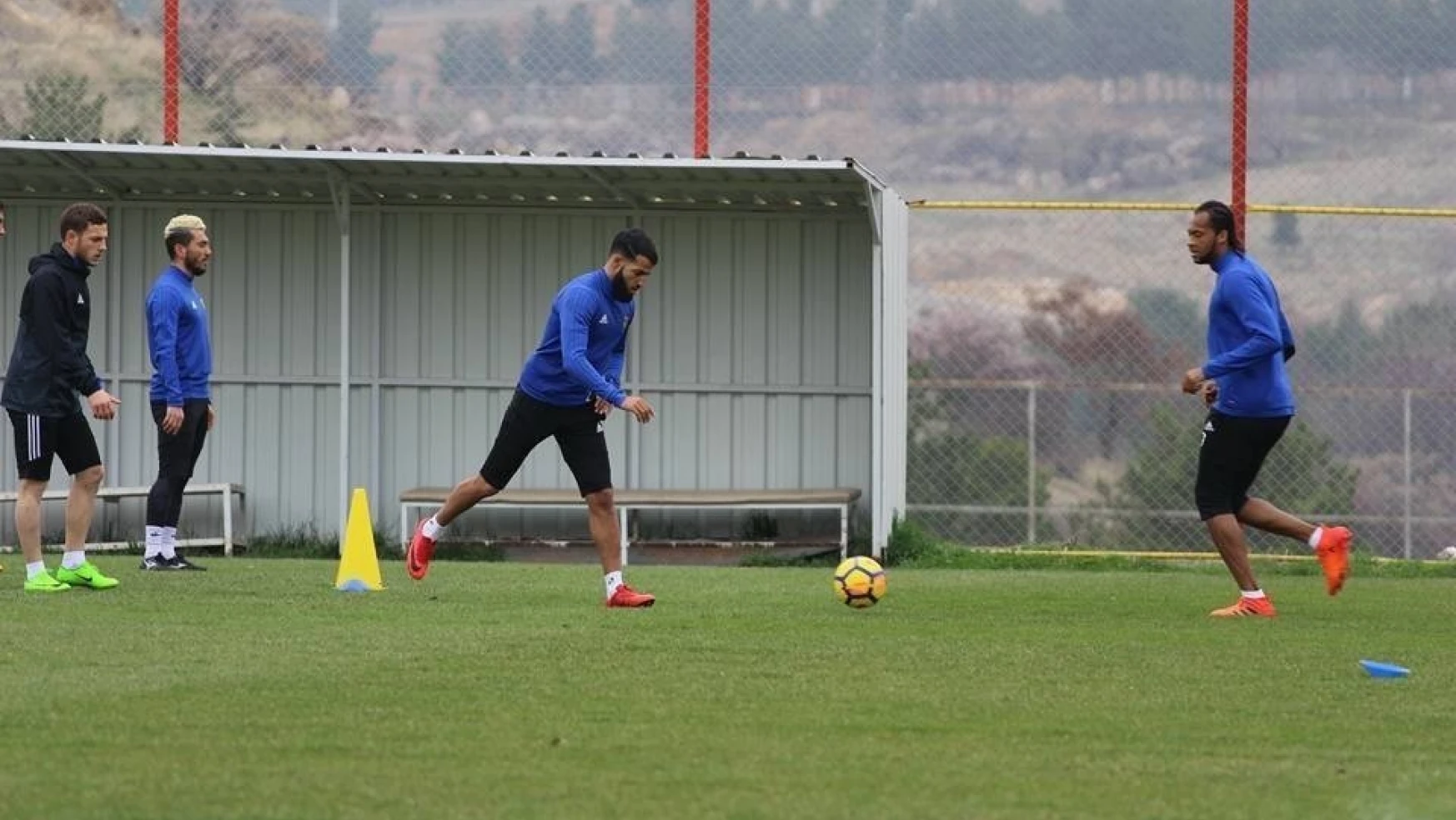 Evkur Yeni Malatyaspor'da Fenerbahçe'yi yenme planları
