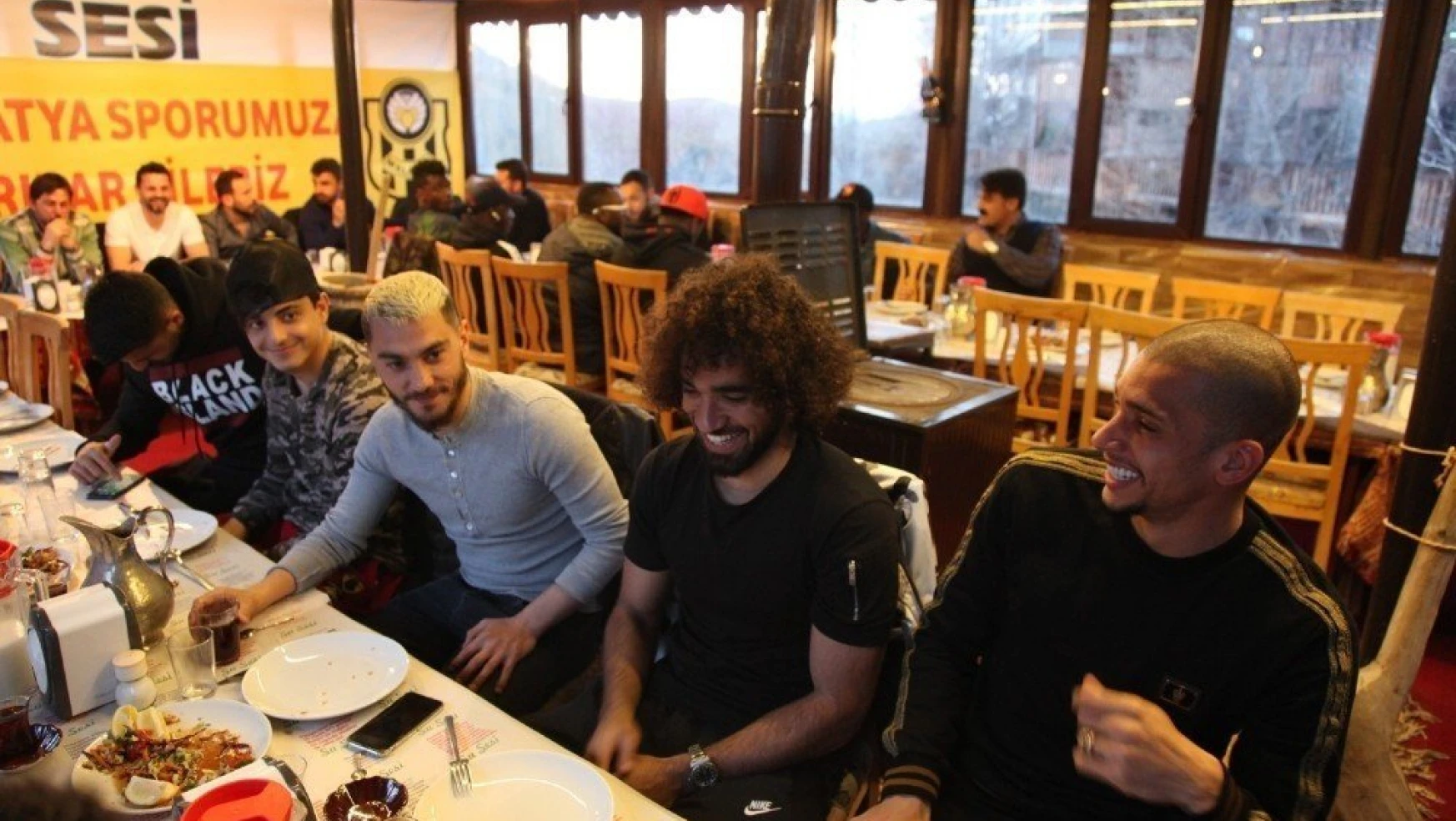 Fenerbahçe maçı öncesi Malatyaspor'a moral yemeği
