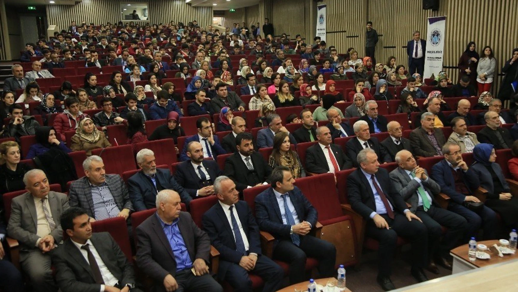 Mehmet Akif Ersoy konulu konferans düzenlendi
