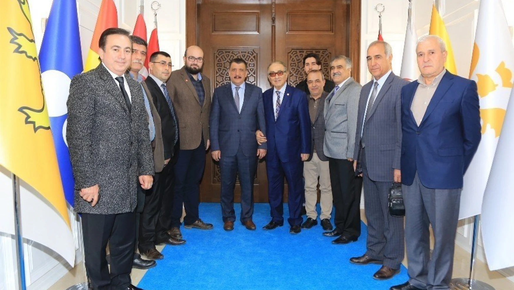 CHP'li Pektaş, Başkan Gürkan'ı ziyaret etti
