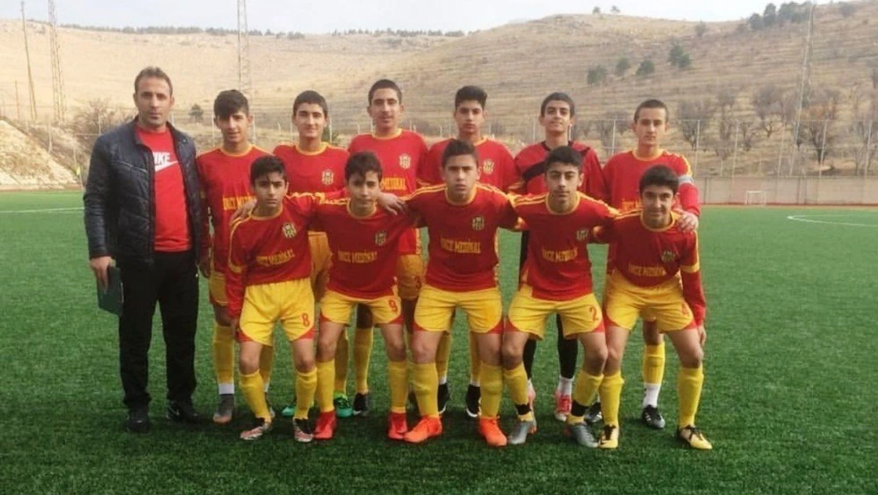 E.Yeni Malatyaspor U14 takımı, Giresunspor'u farklı yendi
