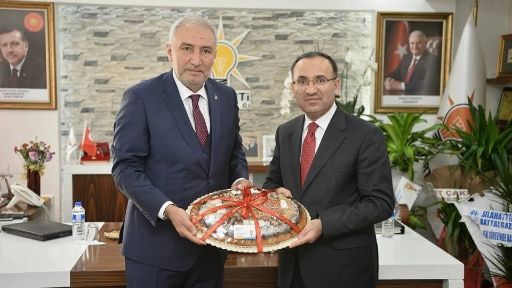Başbakan Yardımcısı Bozdağ'dan CHP'ye eleştiri
