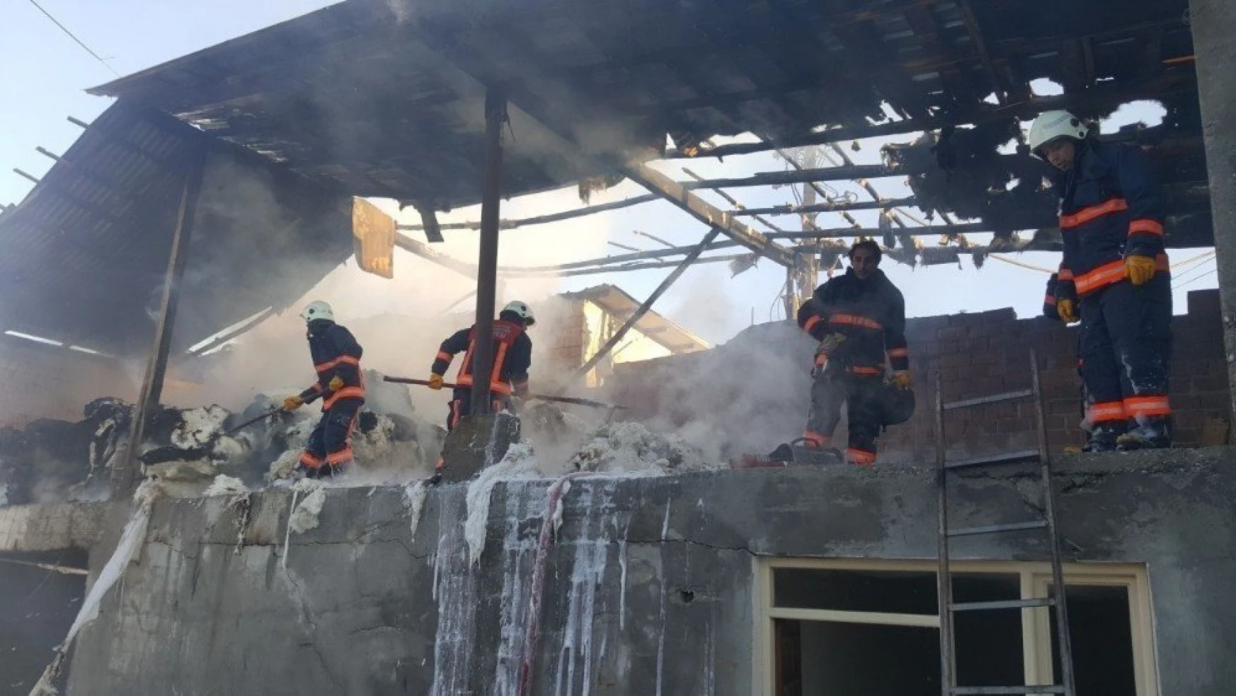 Malatya'da fabrika yangını
