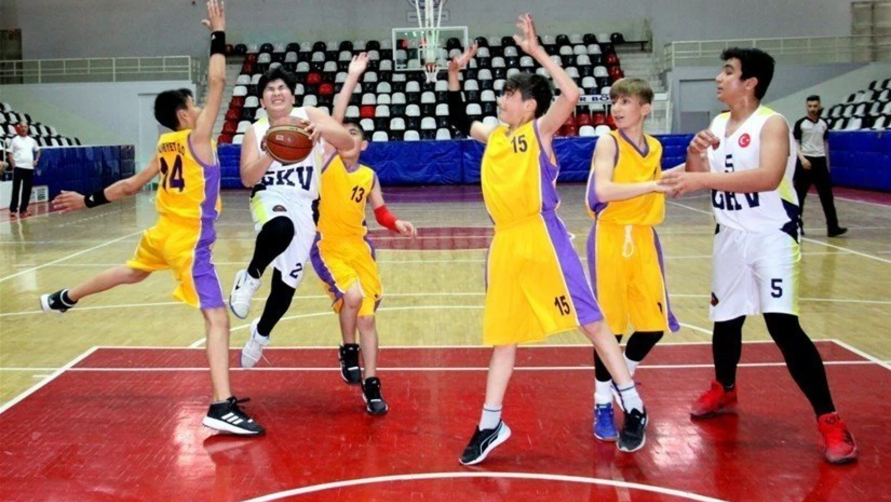 Okullararası Basketbol Yarı Final Müsabakaları sona erdi
