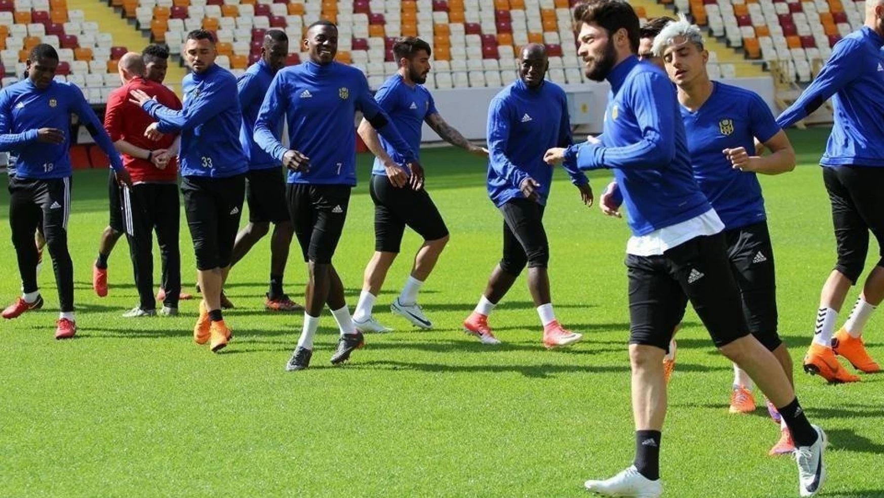 Evkur Yeni Malatyaspor,  Beşiktaş maçının taktiği çalıştı
