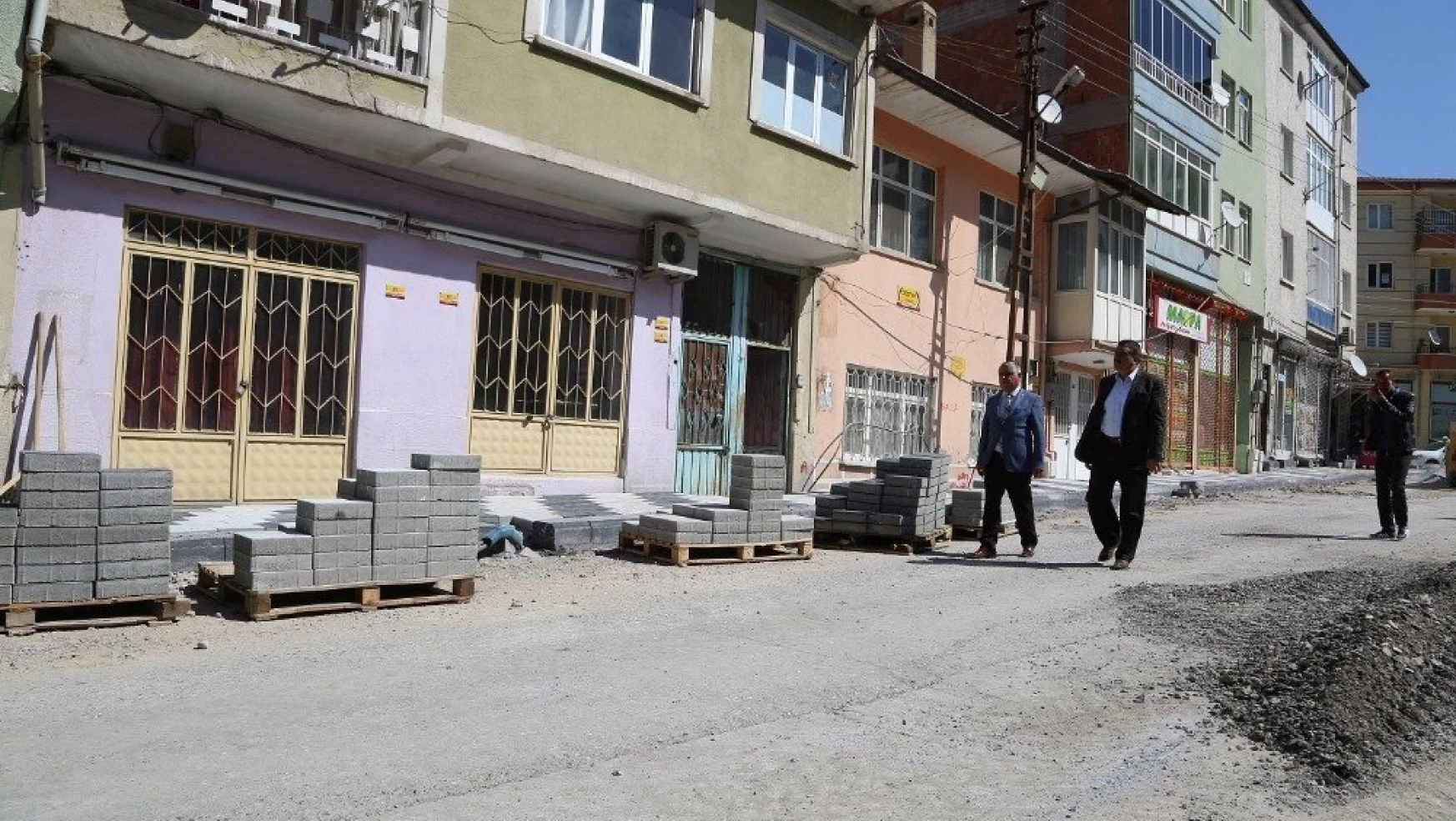 Battalgazi Belediyesi  Sarıcıoğlu Mahallesi'nde sokakları yeniliyor
