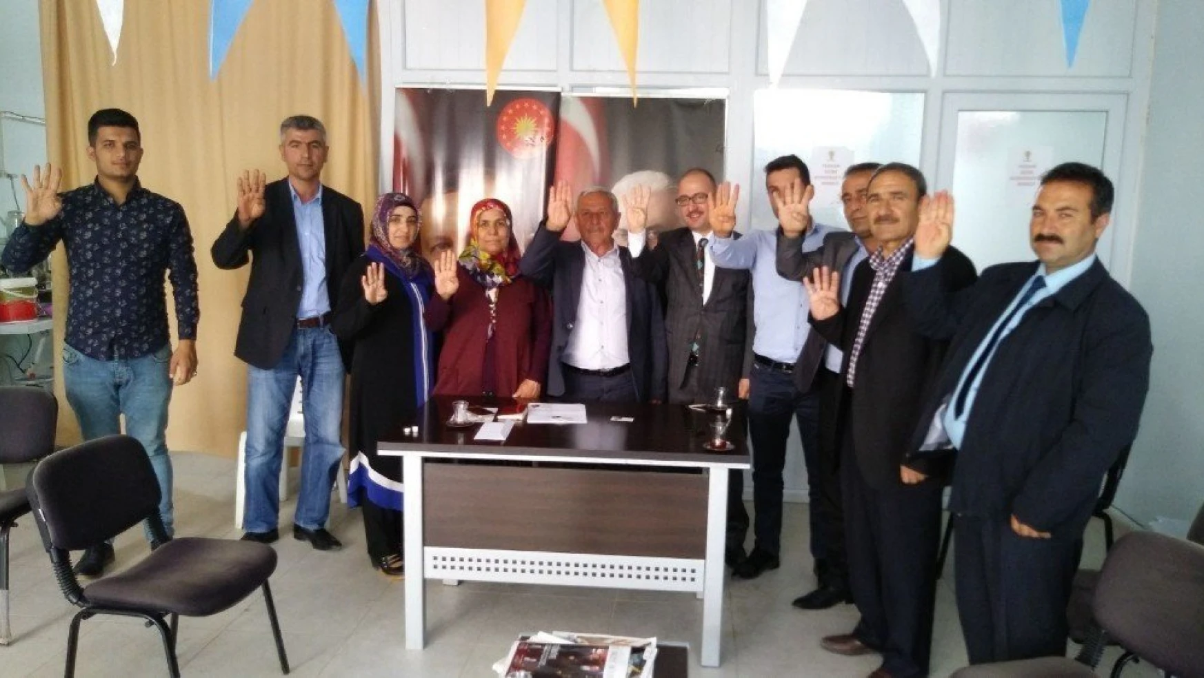 Unat, Yazıhan Belediye Başkanı Öztürk'ü ziyaret etti