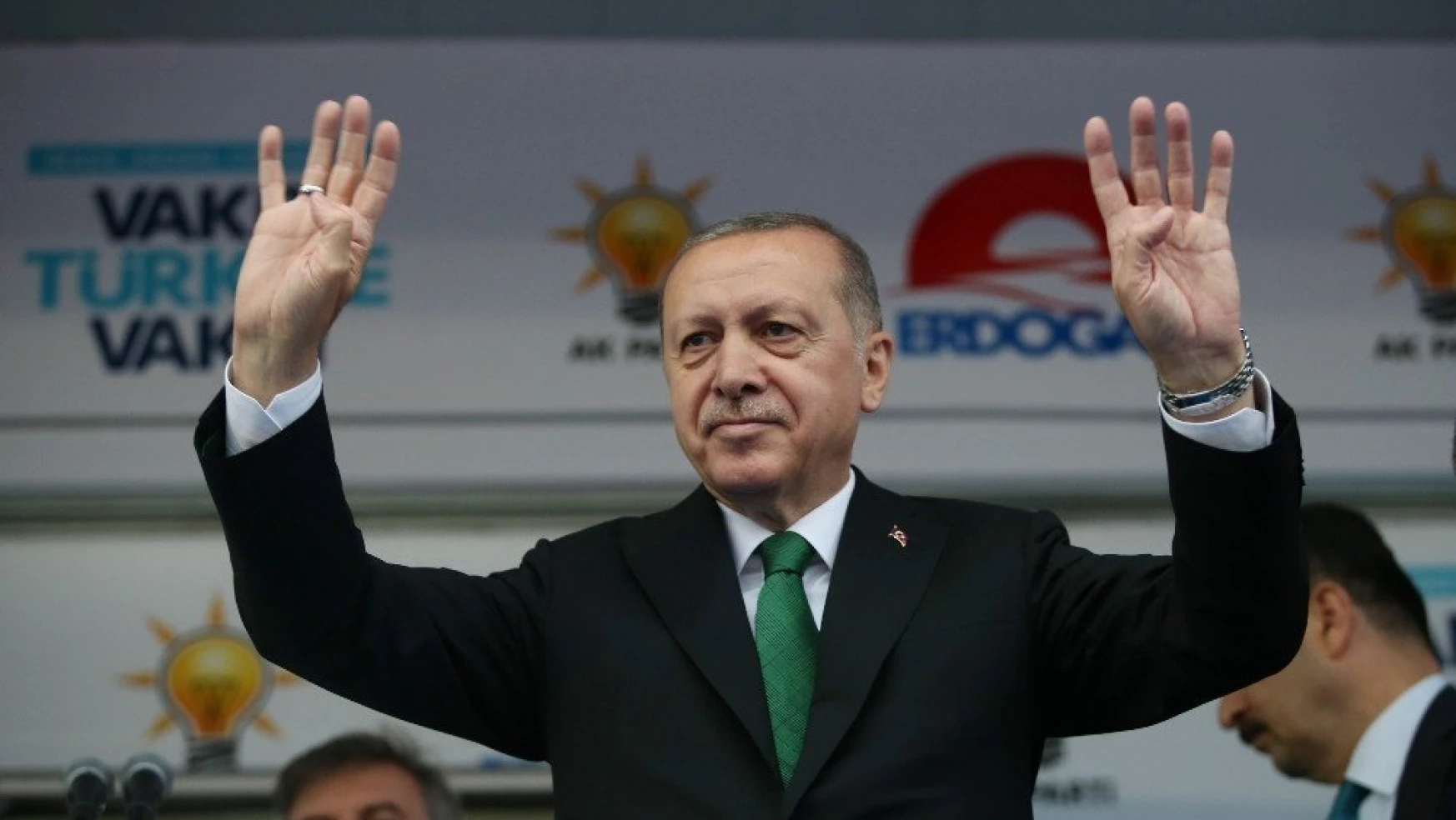 Erdoğan'dan İnce'ye: Yalancı olmaya mecbur musun?