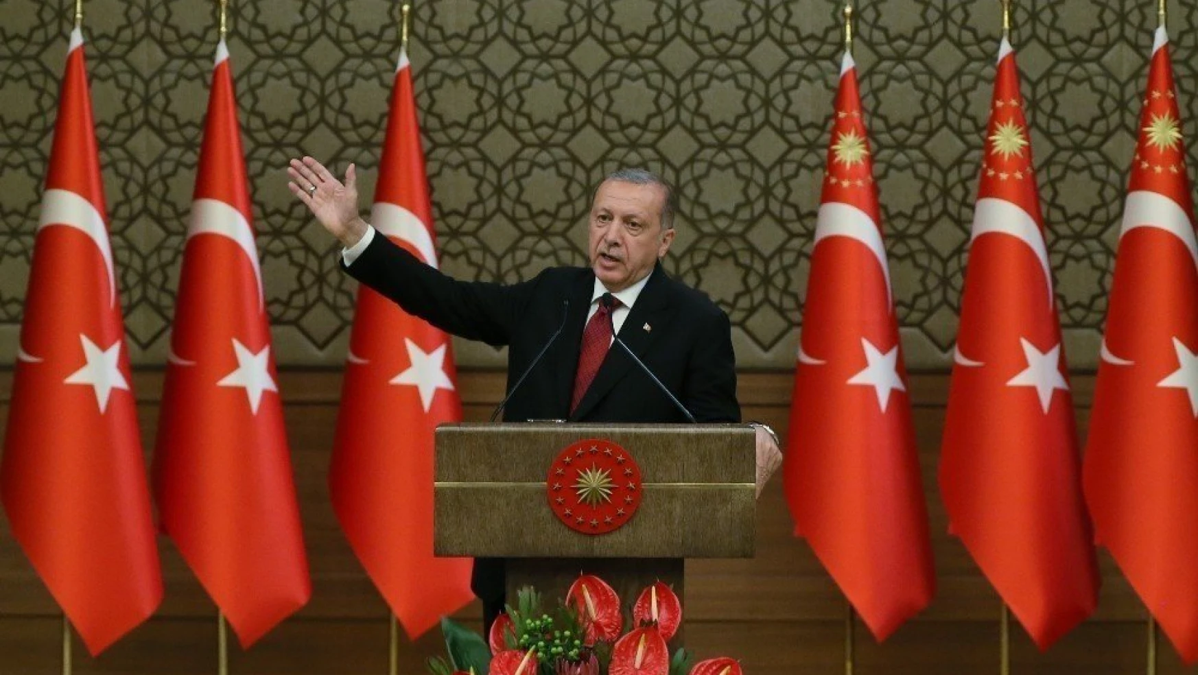 Başkan Erdoğan yeni sistemin ilk kabinesini açıkladı