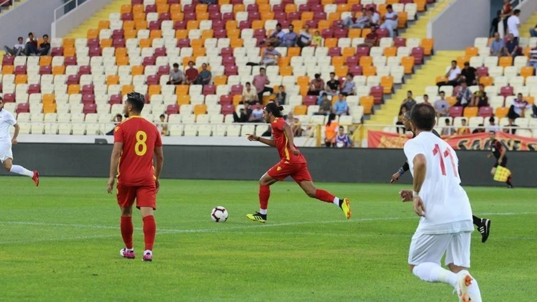 İsmail Karakoç, oynadığı futbolla beğeni kazandı