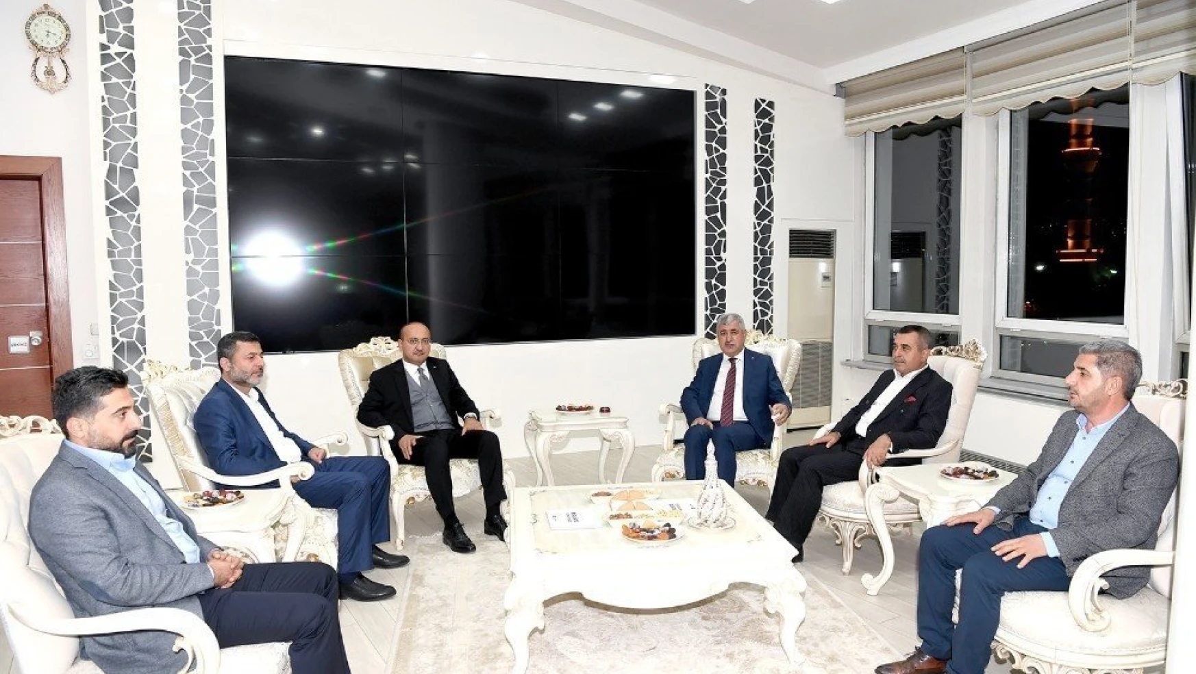 Akdoğan'dan Başkan Polat'a ziyaret