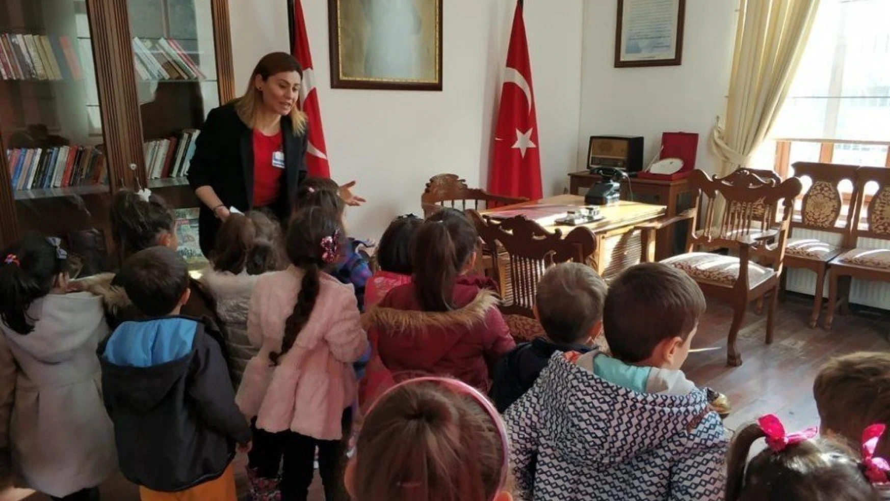 Mercan Çocuk Üniversitesi öğrencileri Atatürk'ün Evi'nde