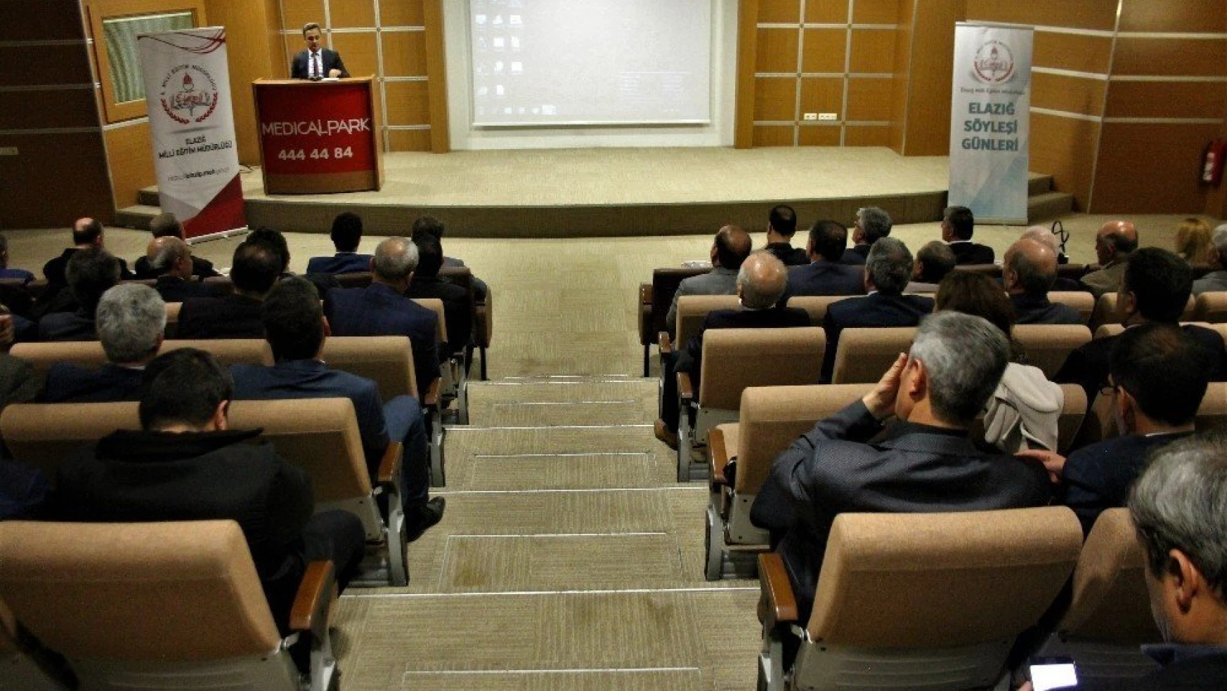 Elazığ'da 'Sağlıklı Yaşam, Sağlıklı Gelecek' semineri