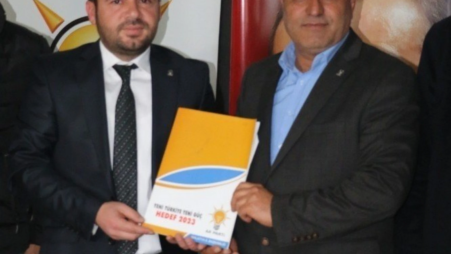 Muhabir Mehmet Kılıç siyasete atıldı