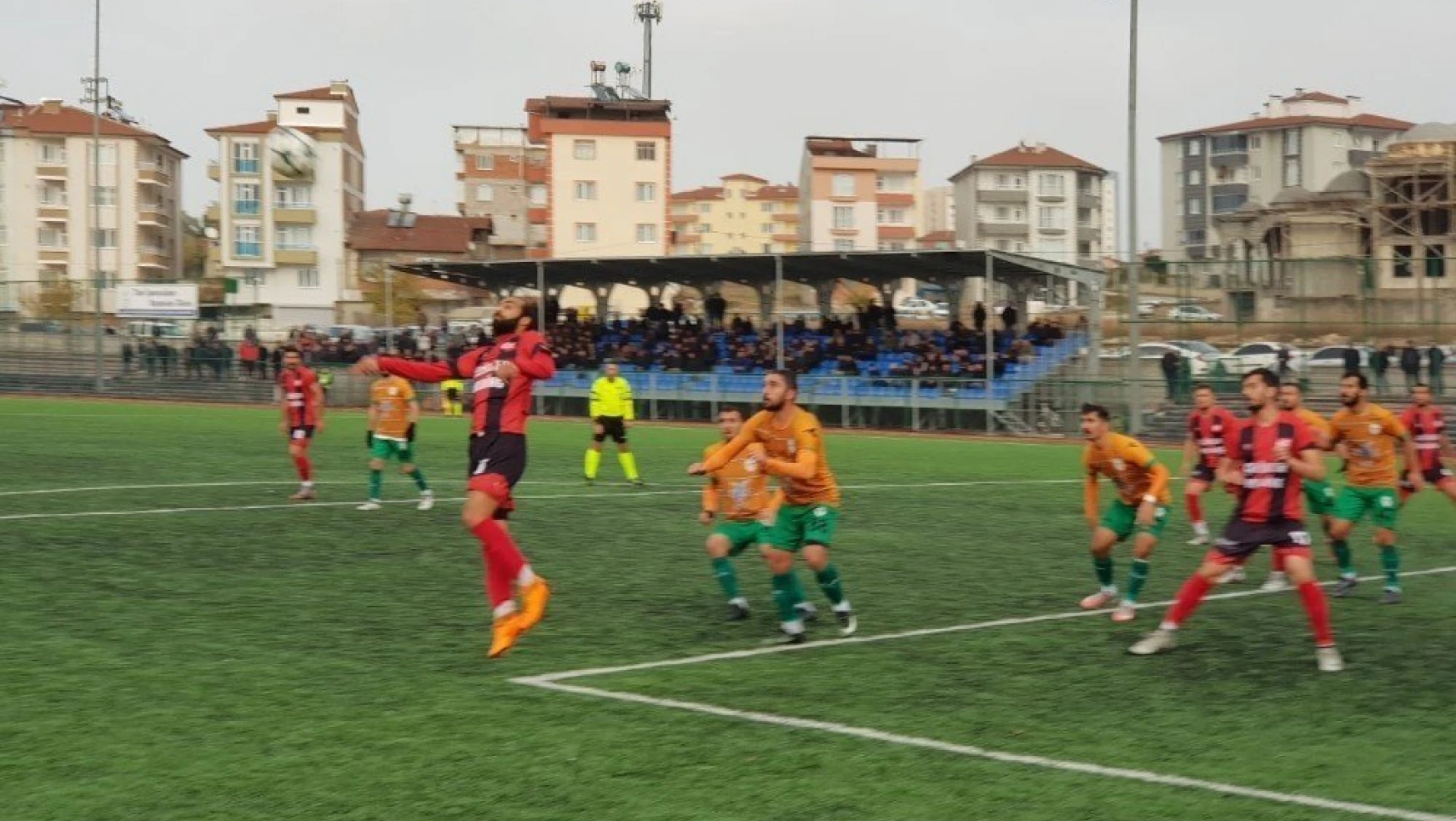 Yeşilyurt Belediyespor, Elbistan'ı 2-0 yendi