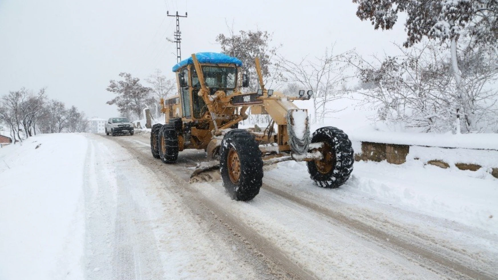 Elazığ'da karla mücadele çalışmaları