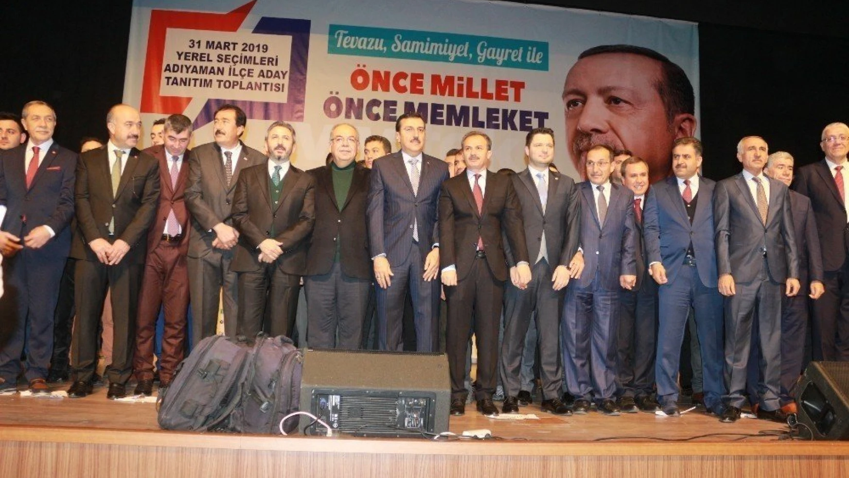 AK Parti Adıyaman'da belediye başkan adaylarını tanıttı