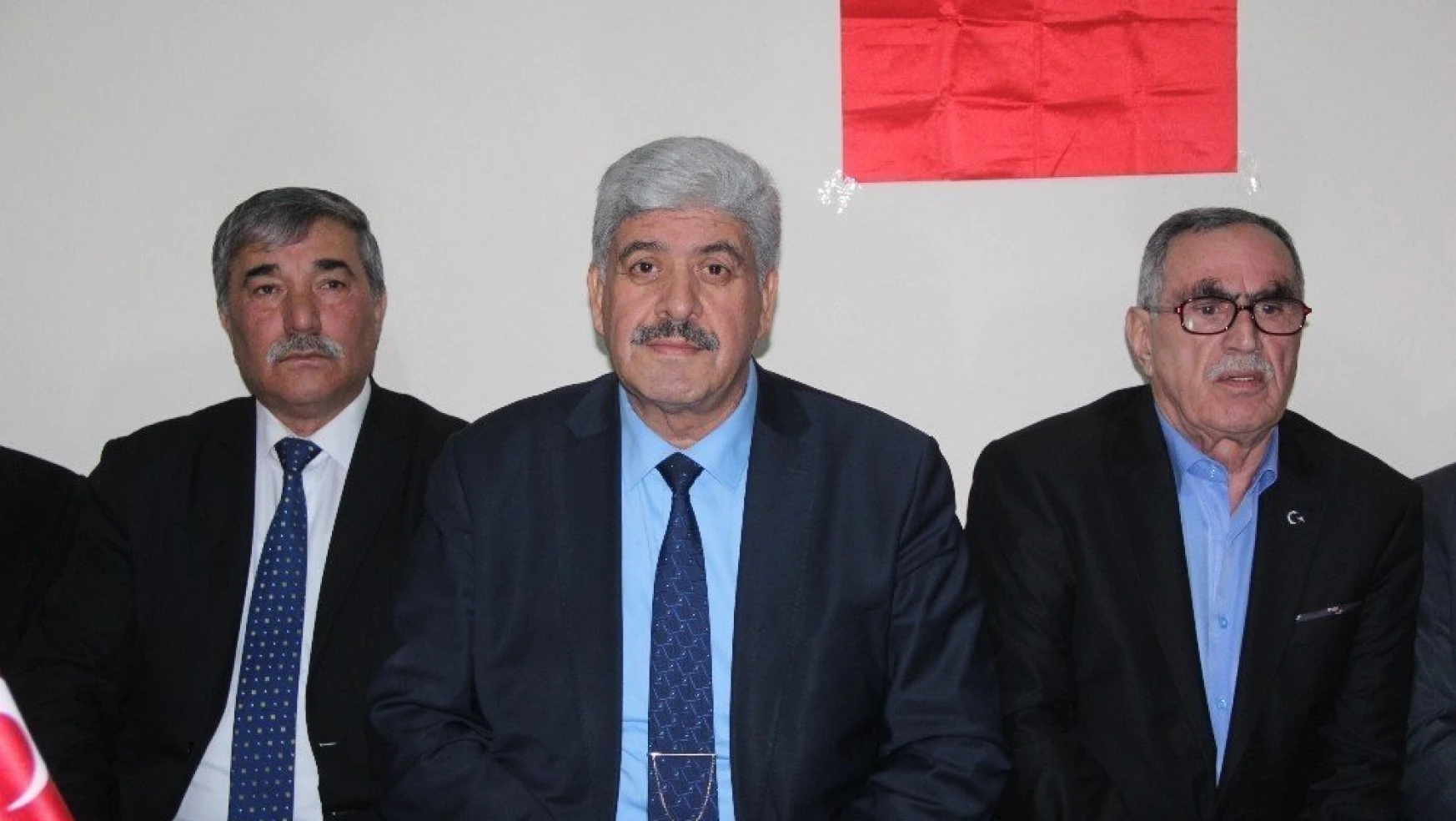 AK Partili başkanlar istifa etti