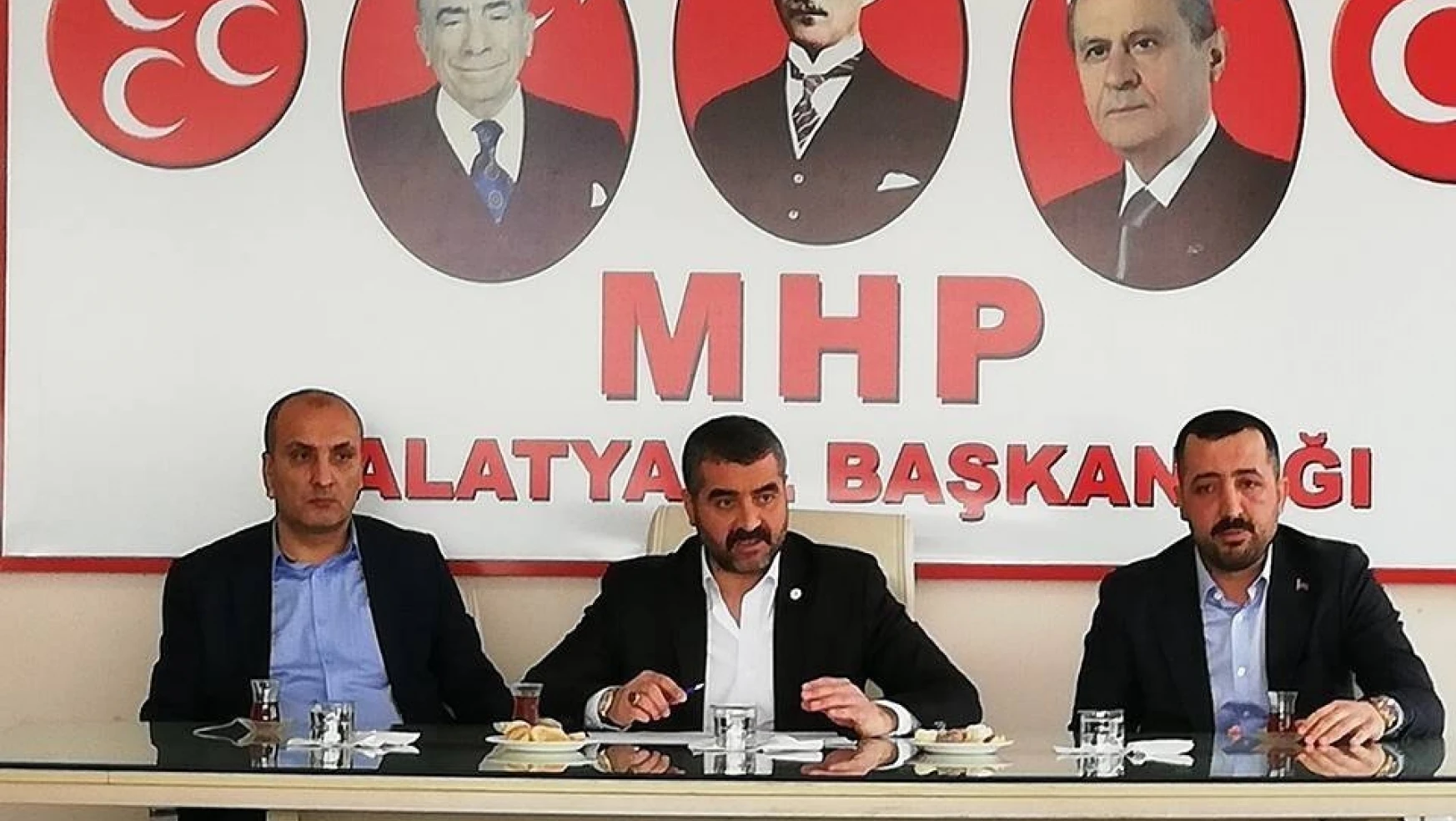 MHP'de ilçe başkanları istişare toplantısı yapıldı