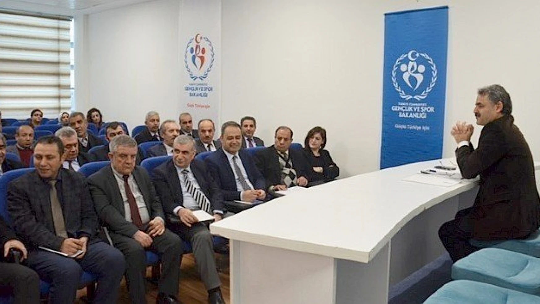 Spor İl Müdür Vekili Kayhan'dan koordinasyon toplantısı