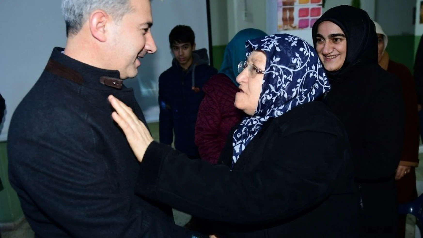 Başkan Çınar, Özalper mahalle sakinleriyle buluştu